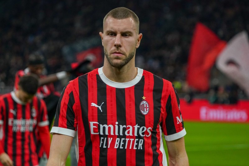 Chelsea chi 60 triệu euro mua Strahinja Pavlovic? 2 Pavlovic đang có phong độ ấn tượng