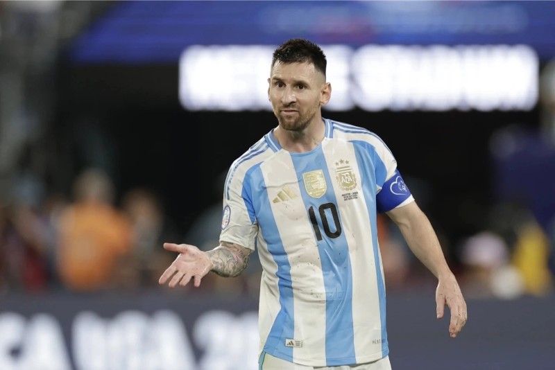 Giá trị cầu thủ ĐT Argentina tại World Cup: Mốc 100 triệu euro xa vời? 1 Siêu sao Lionel Messi được định giá rất thấp