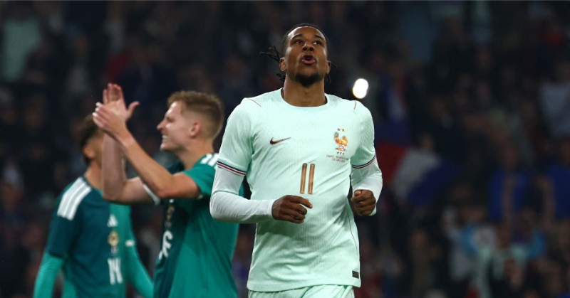 ĐT Pháp hạ gục Bắc Ireland nhờ cú hat-trick của Olise 1 Michael Olise tỏa sáng trong hiệp đầu